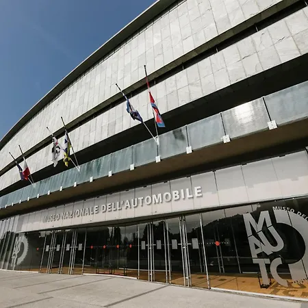 L'appartamento Sul Parco - Peaceful Stay, Stunning View & Free Parking Torino