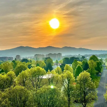 L'appartamento Sul Parco - Peaceful Stay, Stunning View & Free Parking *